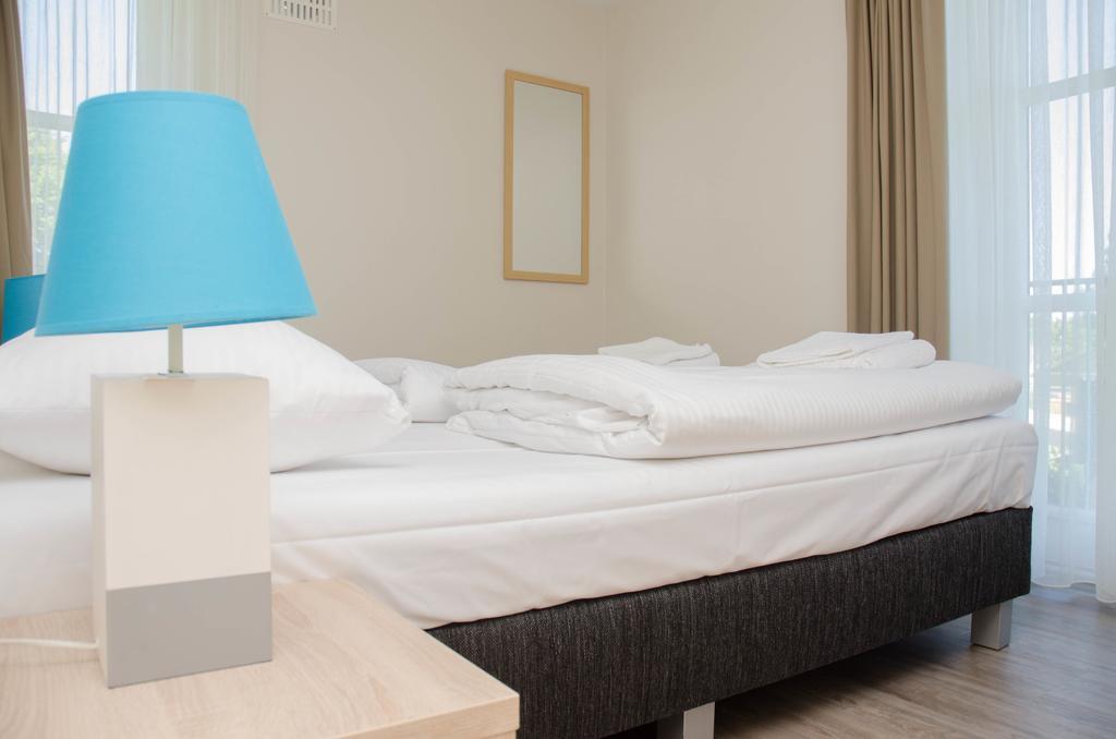 Hotel Graaf Bernstorff Schiermonnikoog Quarto foto