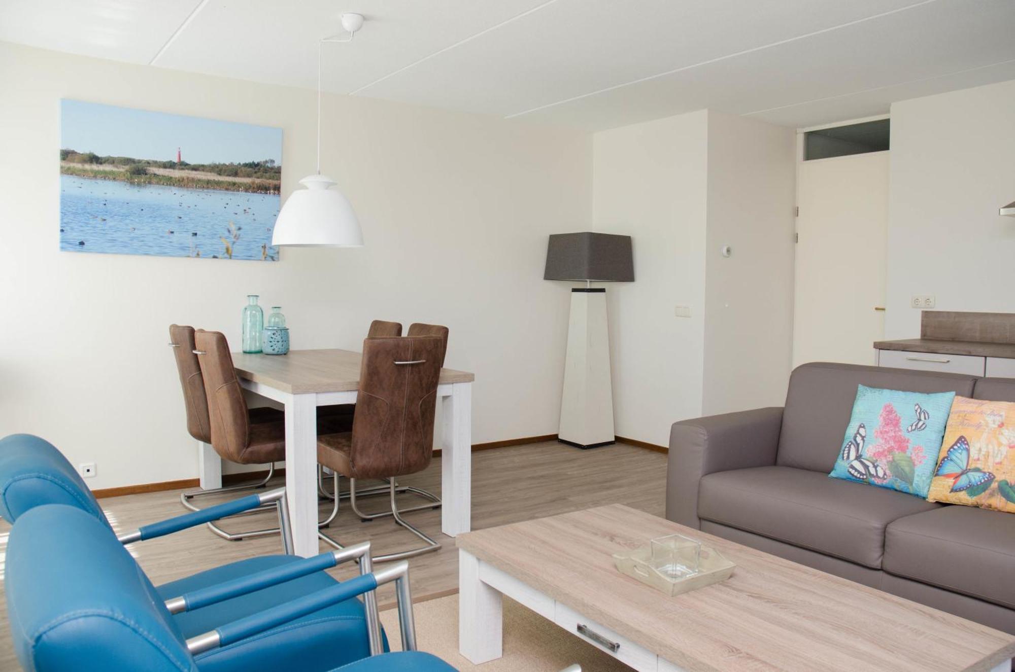 Hotel Graaf Bernstorff Schiermonnikoog Quarto foto